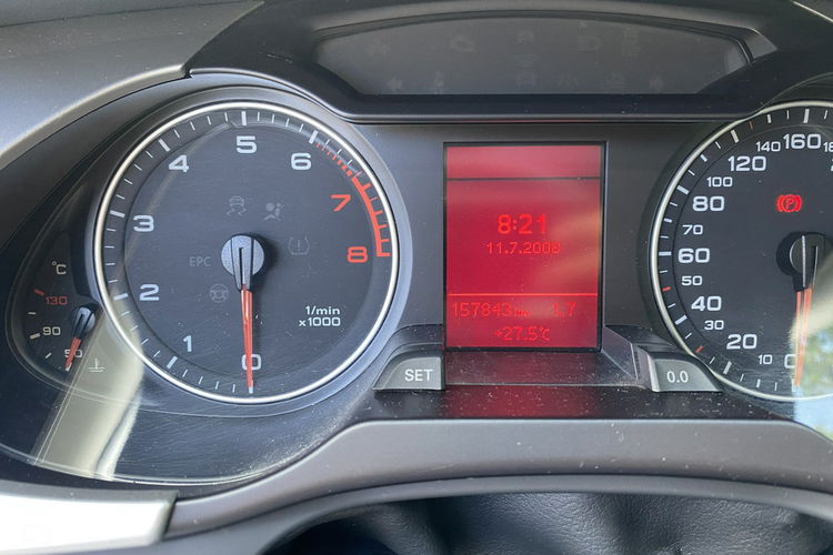 Audi A4 Zadbane - bezwypadkowe z oryginalnym przebiegiem. zdjęcie 11