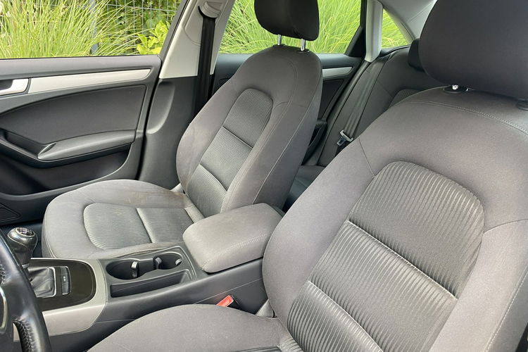 Audi A4 Zadbane - bezwypadkowe z oryginalnym przebiegiem. zdjęcie 6