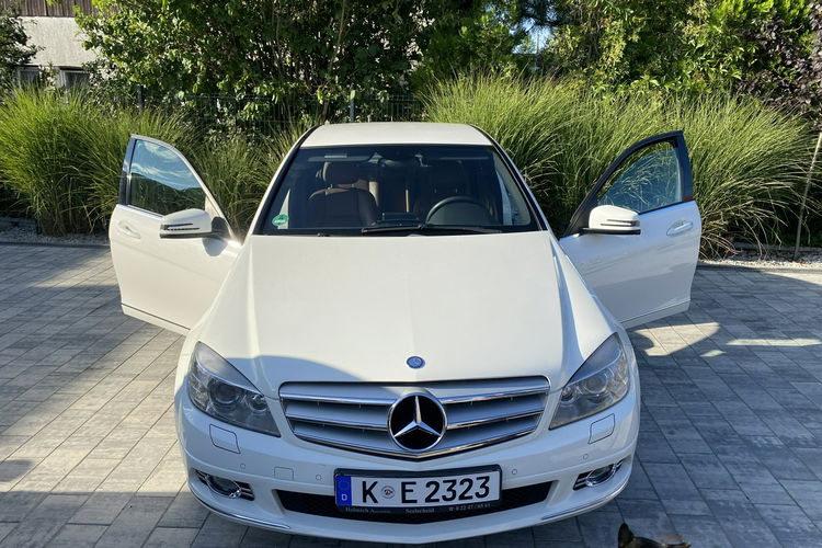 Mercedes C 180 Bardzo zadbana - 100% oryginalny przebieg.NOWY ROZRZĄD zdjęcie 34