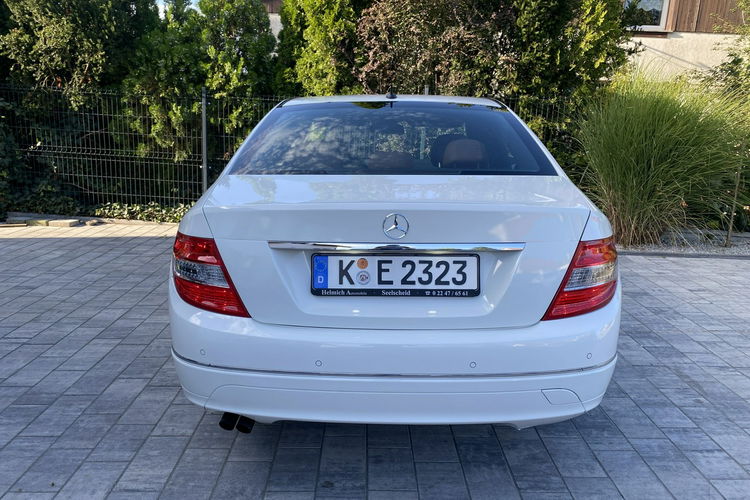 Mercedes C 180 Bardzo zadbana - 100% oryginalny przebieg.NOWY ROZRZĄD zdjęcie 36