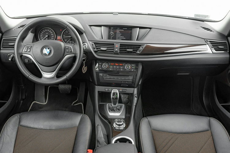 BMW X1 xDrive 18d SportLine Podgrz.f 2 stref klima Ambient Cz.park Salon PL zdjęcie 16