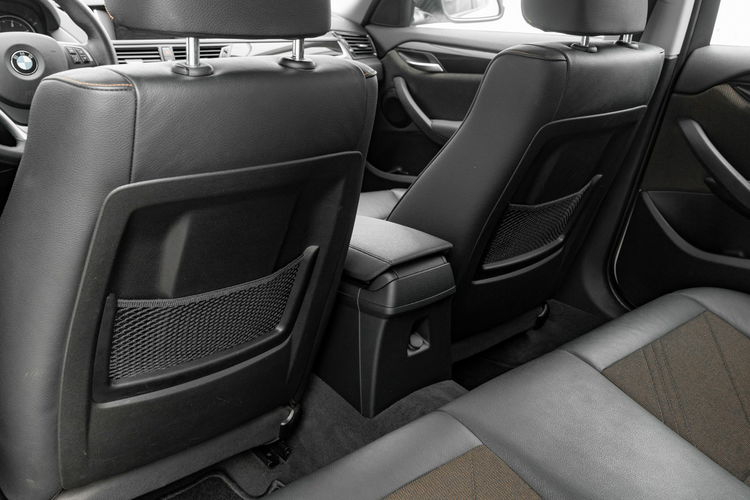 BMW X1 xDrive 18d SportLine Podgrz.f 2 stref klima Ambient Cz.park Salon PL zdjęcie 29