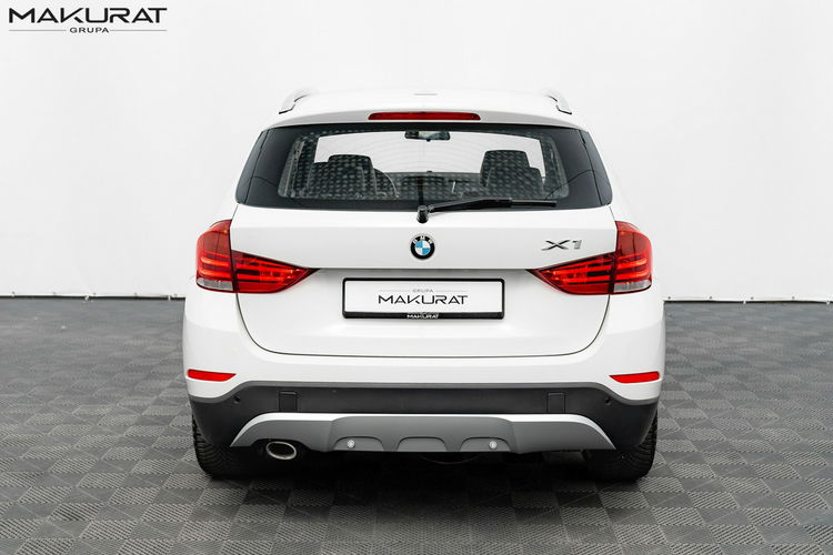 BMW X1 xDrive 18d SportLine Podgrz.f 2 stref klima Ambient Cz.park Salon PL zdjęcie 9