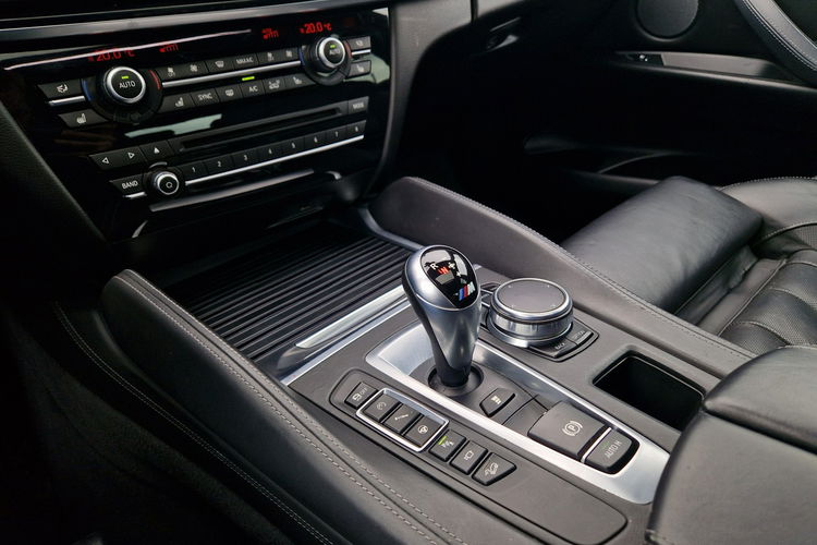 X6 M BMW X6M Świeżo po serwisie HeadUp Kamery360 Czuj.Martwego Gwarancja w zdjęcie 32