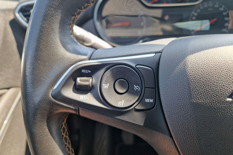 Crossland X Opel Crossland X Bezwypadkowy StanWzorowy Czyt.Znaków Czujniki zdjęcie 15