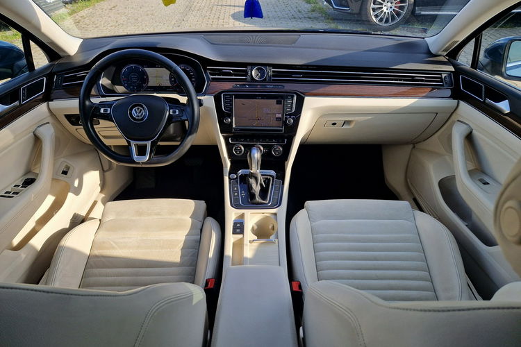 Volkswagen Passat Vokswagen Passat 4Motion Panorama Webasto DSG Czujniki360 GwarancjaROK zdjęcie 31