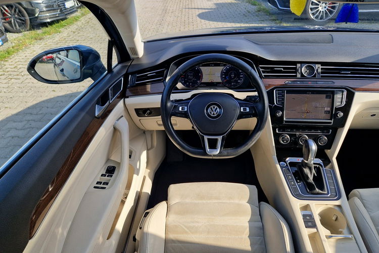 Volkswagen Passat Vokswagen Passat 4Motion Panorama Webasto DSG Czujniki360 GwarancjaROK zdjęcie 33