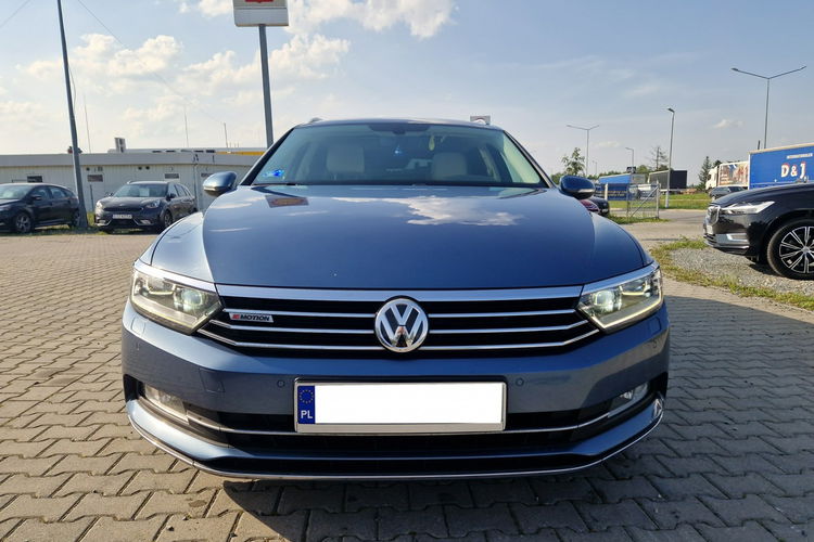Volkswagen Passat Vokswagen Passat 4Motion Panorama Webasto DSG Czujniki360 GwarancjaROK zdjęcie 5