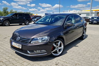 Volkswagen Passat Volkswagen Passat Salon Polska Key-Less Auto-Hold 6-Biegów HAK LED
