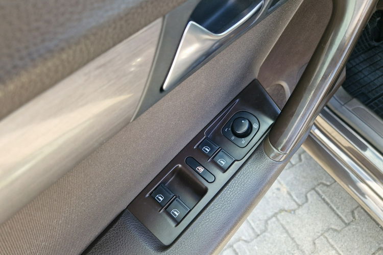 Passat Volkswagen Passat Salon Polska Key-Less Auto-Hold 6-Biegów HAK LED zdjęcie 13