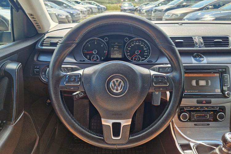 Passat Volkswagen Passat Salon Polska Key-Less Auto-Hold 6-Biegów HAK LED zdjęcie 15