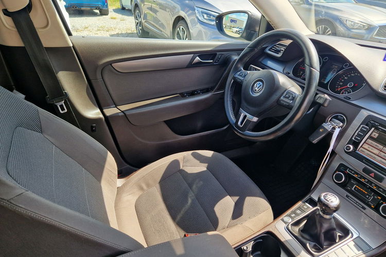 Passat Volkswagen Passat Salon Polska Key-Less Auto-Hold 6-Biegów HAK LED zdjęcie 31