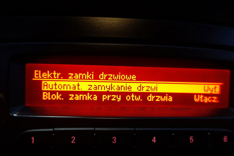 Opel Corsa 3 Lata GWARANCJA I-wł Kraj Bezwypadkowy 1.4i 90KM FV vat 23% JAK NOWA 4x2 zdjęcie 25