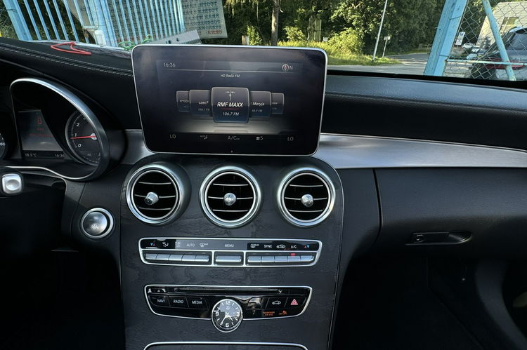 Mercedes C 300 c300 4-matic cabrio ledy skory kamera cofania felgi amg rok gwarancji zdjęcie 19
