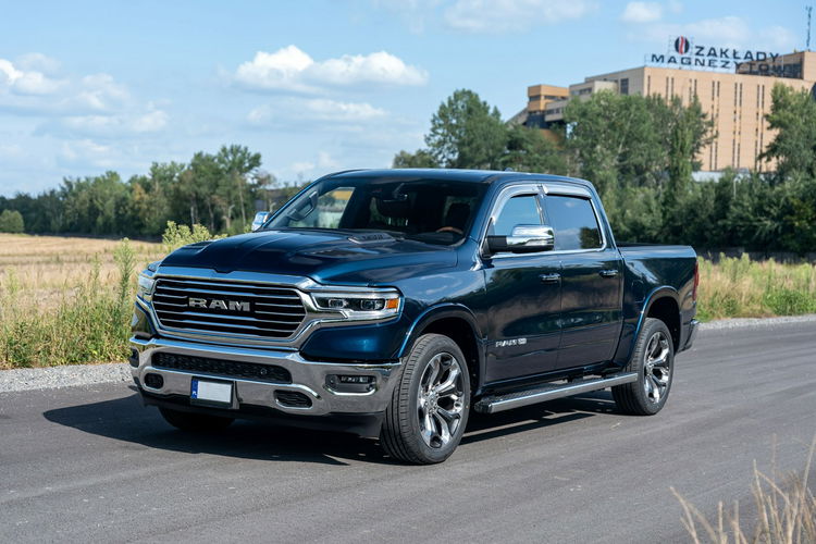 Dodge 1500 5.7 V8 HEMI / Crew Cab LONG HORN LIMITED / Bogate wyposażenie / 2021 zdjęcie 1