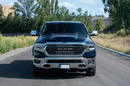 Dodge 1500 5.7 V8 HEMI / Crew Cab LONG HORN LIMITED / Bogate wyposażenie / 2021 zdjęcie 2