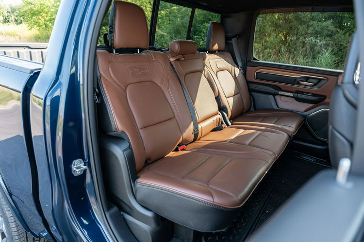 Dodge 1500 5.7 V8 HEMI / Crew Cab LONG HORN LIMITED / Bogate wyposażenie / 2021 zdjęcie 37