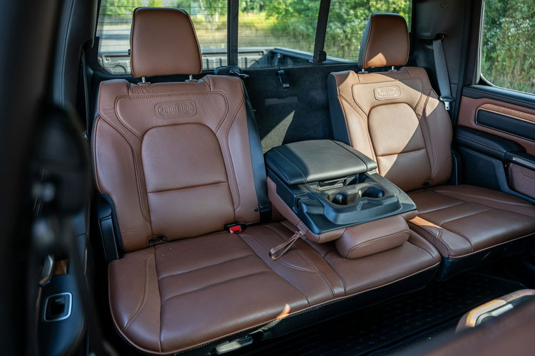 Dodge 1500 5.7 V8 HEMI / Crew Cab LONG HORN LIMITED / Bogate wyposażenie / 2021 zdjęcie 40