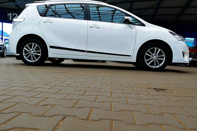 Toyota Verso 3Lata GWARANCJA I-wł Kraj Bezwypadkowa Kamera+SafetySense+TEMPOMAT 4x2 zdjęcie 46