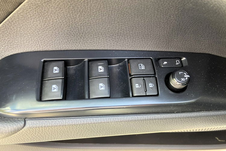 Toyota Camry 2.5 HSD 218KM COMFORT, salon Polska, gwarancja, FV23% zdjęcie 19