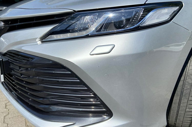 Toyota Camry 2.5 HSD 218KM COMFORT, salon Polska, gwarancja, FV23% zdjęcie 26