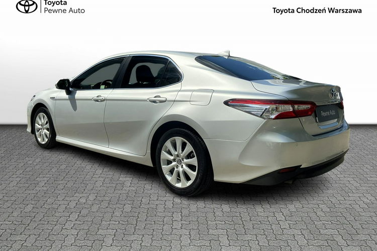 Toyota Camry 2.5 HSD 218KM COMFORT, salon Polska, gwarancja, FV23% zdjęcie 5
