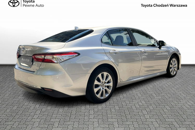 Toyota Camry 2.5 HSD 218KM COMFORT, salon Polska, gwarancja, FV23% zdjęcie 7