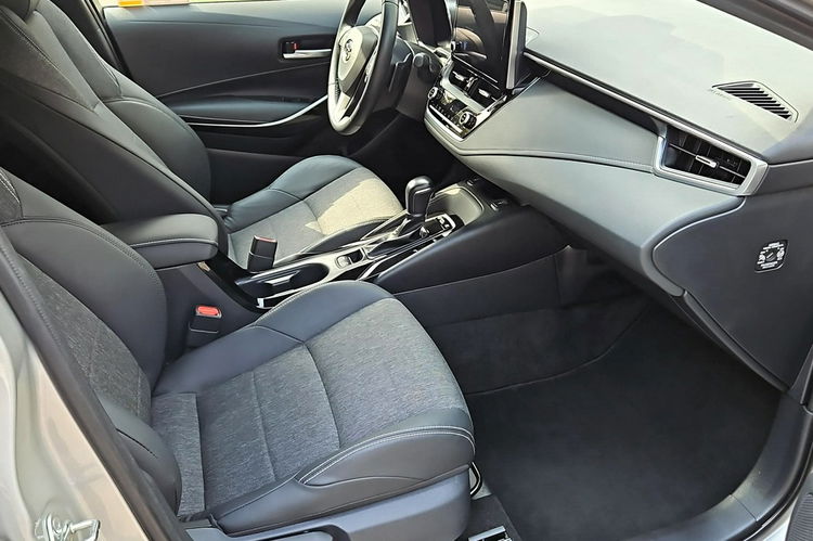 Toyota Corolla 2.0 HSD 184KM COMFORT STYLE TECH, salon Polska, gwarancja zdjęcie 14