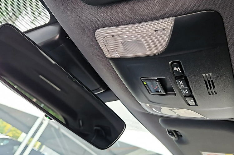 Toyota Corolla 2.0 HSD 184KM COMFORT STYLE TECH, salon Polska, gwarancja zdjęcie 23