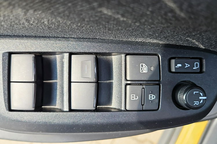 Toyota Yaris Cross 1.5 HSD 116KM COMFORT STYLE TECH, salon Polska, gwarancja, FV23% zdjęcie 19