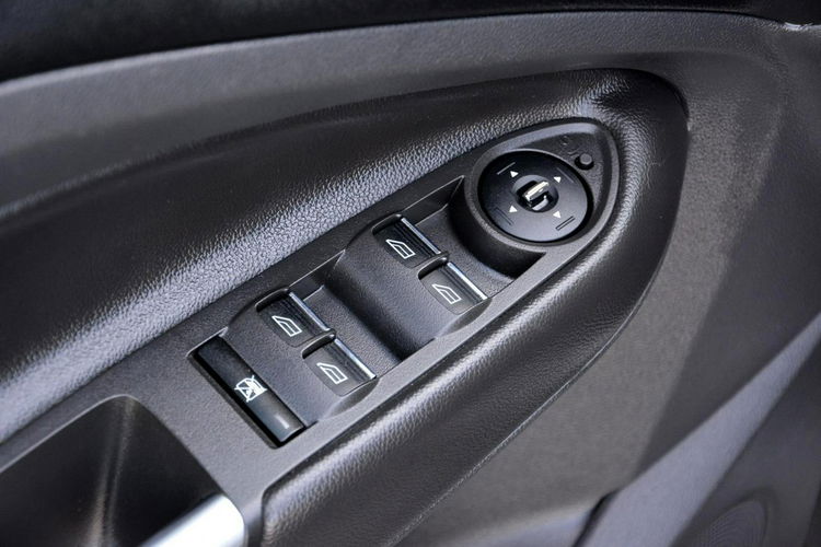 Kuga 1.6(150KM)*Oryginał*El. klapa*Parktronik*z Niemiec*Alu17" Aso Ford zdjęcie 31