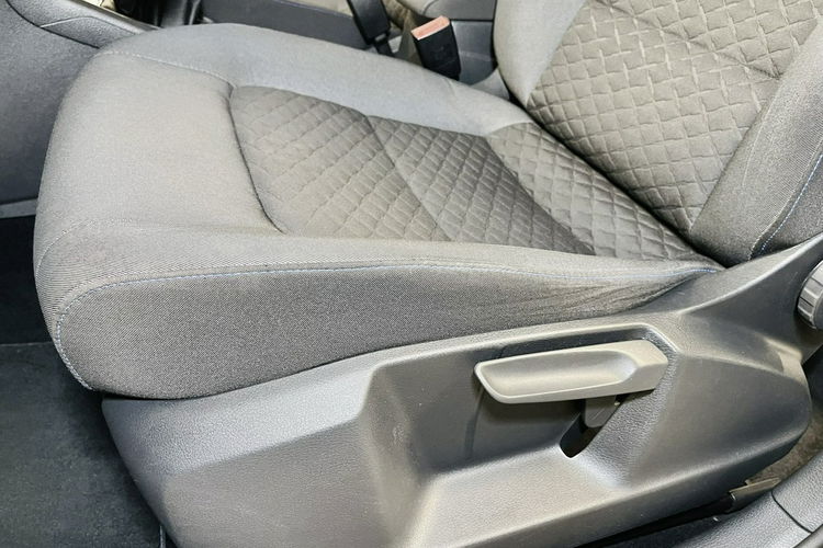 Volkswagen Golf Sportsvan 1.6 TDI 116KM Face Lift Navi HIGHLINE Klimatronic Kamera LED NIEMIEC zdjęcie 14
