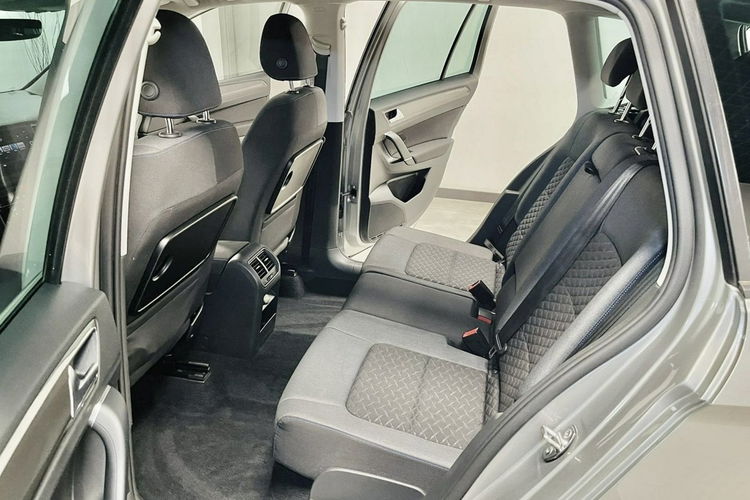 Volkswagen Golf Sportsvan 1.6 TDI 116KM Face Lift Navi HIGHLINE Klimatronic Kamera LED NIEMIEC zdjęcie 23