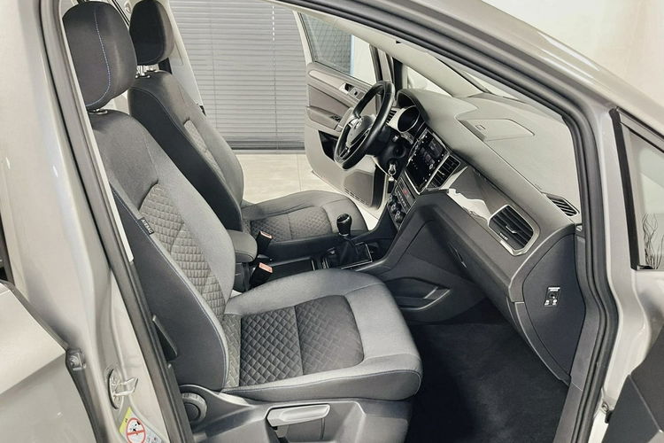 Volkswagen Golf Sportsvan 1.6 TDI 116KM Face Lift Navi HIGHLINE Klimatronic Kamera LED NIEMIEC zdjęcie 25