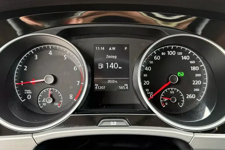 Volkswagen touran zdjęcie 23