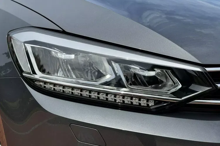 Volkswagen touran zdjęcie 3