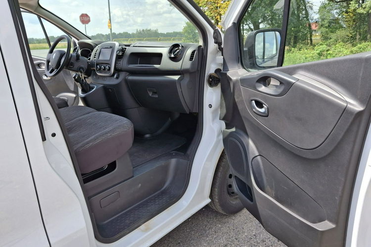 Renault Trafic 2.o dci 16.000tyskm zdjęcie 27