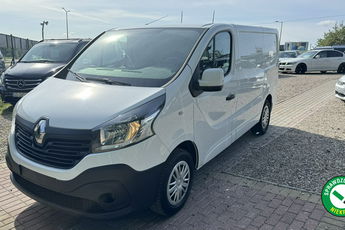 Renault Trafic 1.6 dCi 120KM piekny stan bluetooth tempomat radio brak wkładu rok dwa