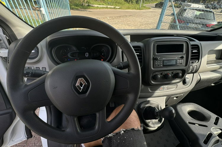 Renault Trafic 1.6 dCi 120KM piekny stan bluetooth tempomat radio brak wkładu rok dwa zdjęcie 19