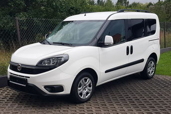 Fiat Doblo 5 OSÓB KLIMA 2xDRZWI BOCZNE PRZESUWNE KRAJOWY AC