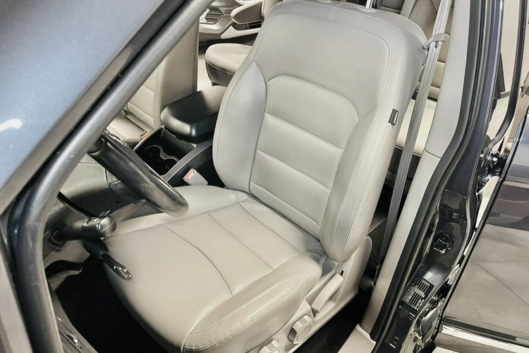 SsangYong Rodius 2.2 eXDi 178KM Sapphire Salonka Fotele Kapitan 7-osobowy IdeaŁNIEMIEC zdjęcie 12