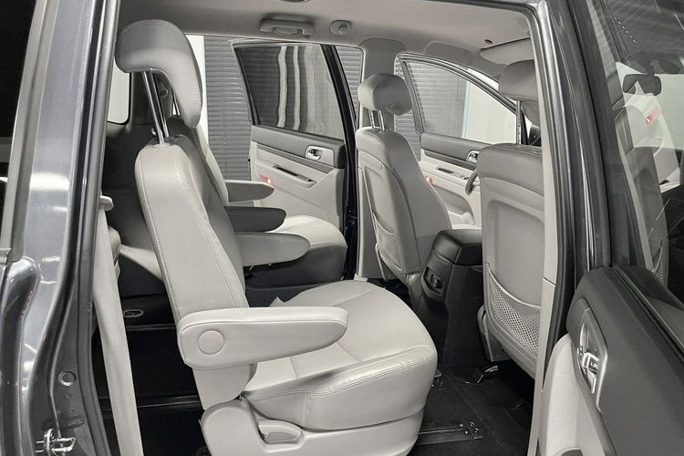 SsangYong Rodius 2.2 eXDi 178KM Sapphire Salonka Fotele Kapitan 7-osobowy IdeaŁNIEMIEC zdjęcie 29