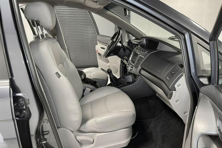 SsangYong Rodius 2.2 eXDi 178KM Sapphire Salonka Fotele Kapitan 7-osobowy IdeaŁNIEMIEC zdjęcie 32