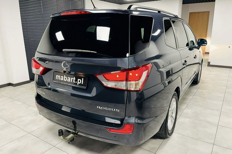 SsangYong Rodius 2.2 eXDi 178KM Sapphire Salonka Fotele Kapitan 7-osobowy IdeaŁNIEMIEC zdjęcie 9