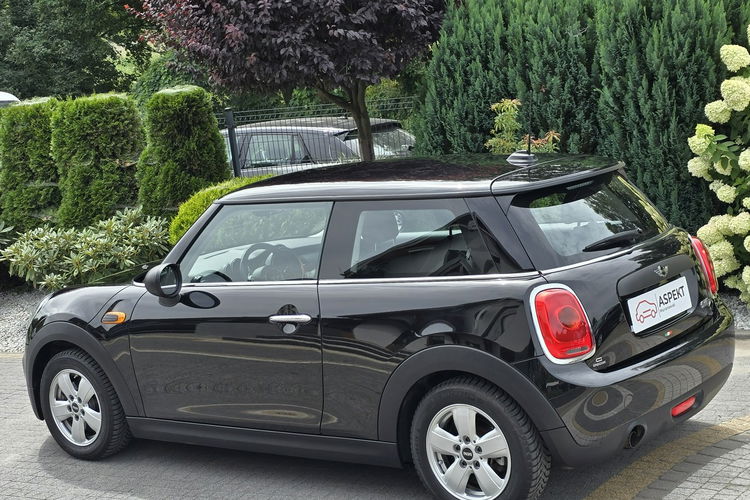 MINI Cooper 1.5 D 95KM / I-właściciel / / Bezwypadkowy zdjęcie 6