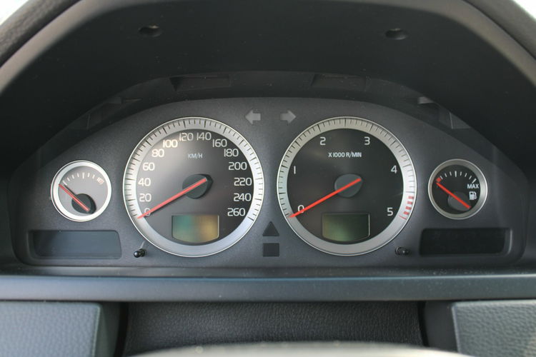 Volvo XC 90 Skóry Panorama Monitory 7 miejsc salonPL D5 zdjęcie 16