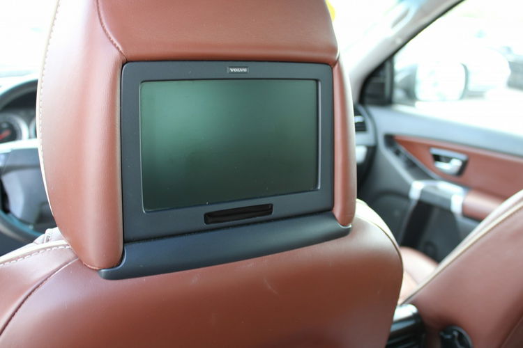 Volvo XC 90 Skóry Panorama Monitory 7 miejsc salonPL D5 zdjęcie 26