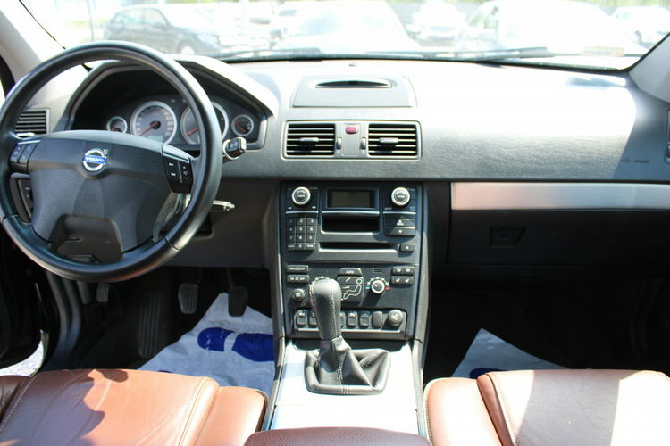 Volvo XC 90 Skóry Panorama Monitory 7 miejsc salonPL D5 zdjęcie 34