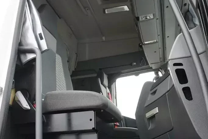 Renault / T 480 / EURO 6 / ACC / HIGH CAB / NOWY MODEL zdjęcie 9