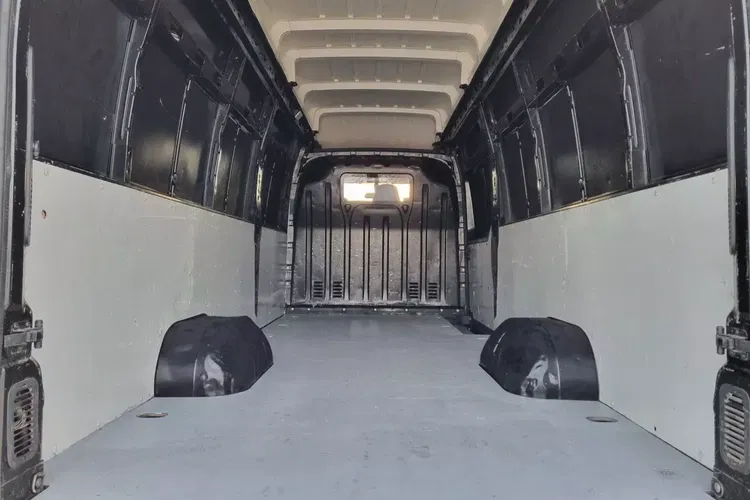 Renault Master L4H3 75900zł NETTO 2.3 dCi/165KM zdjęcie 39